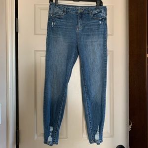 Women’s distressed Jeans